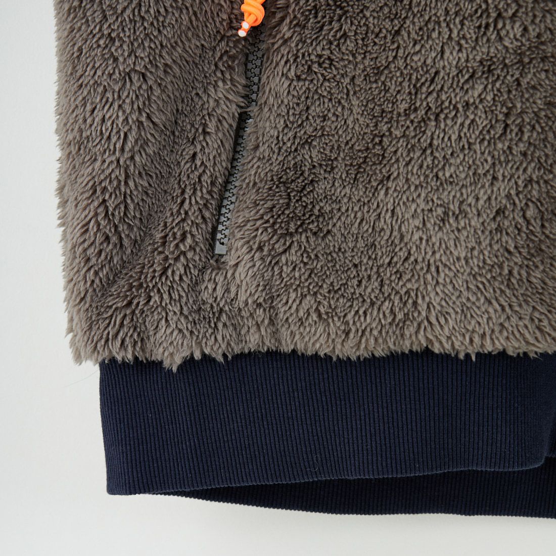 UNIVERSAL OVERALL [ユニバーサルオーバーオール] 別注 ボアフリース ボンバージャケット [U2531400IN-JF] CHARCOAL