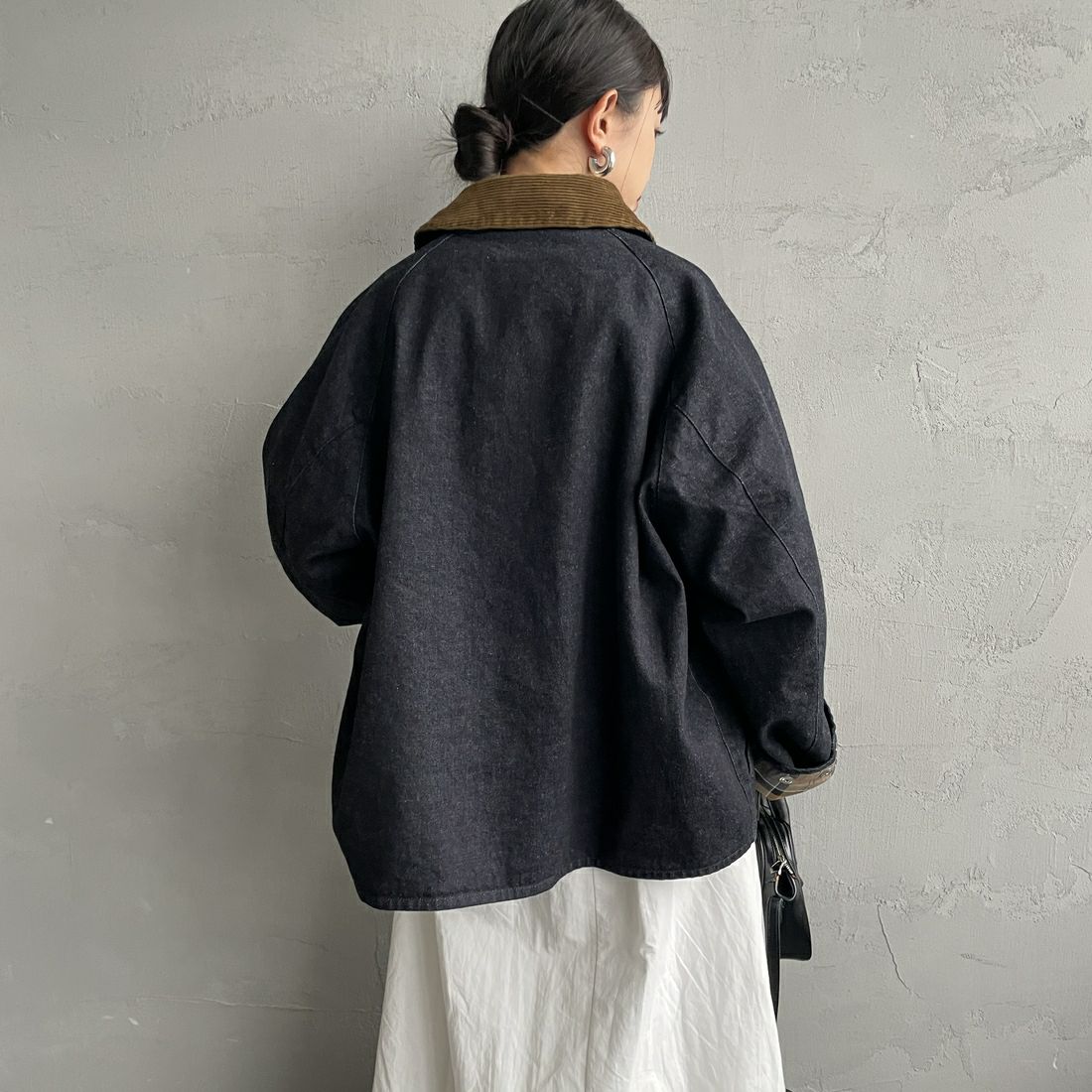 Barbour [バブアー] 別注 BORROWDALE ボロウデイルジャケット [261MCAS237-JF] DENIM &&モデル身長：150cm 着用サイズ：36&&