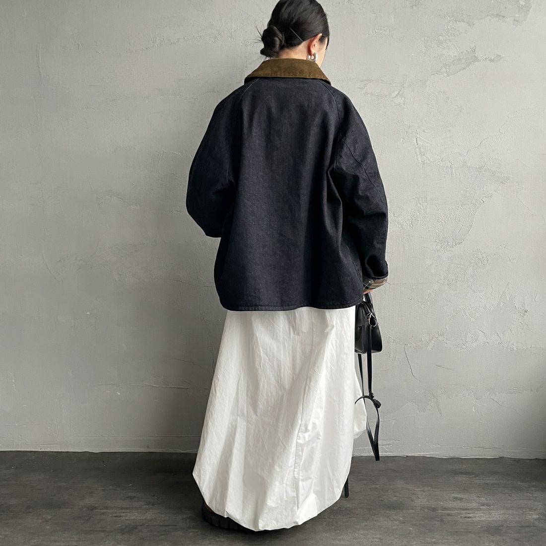 Barbour [バブアー] 別注 BORROWDALE ボロウデイルジャケット [261MCAS237-JF] DENIM &&モデル身長：150cm 着用サイズ：36&&