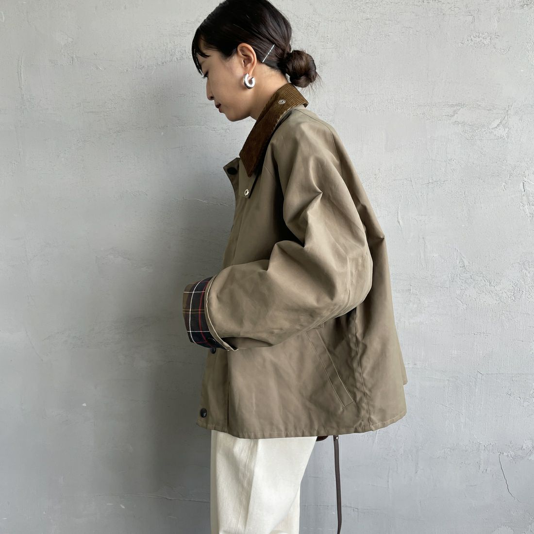 Barbour [バブアー] 別注 BORROWDALE ボロウデイルジャケット [261MCAS237-JF] DENIM &&モデル身長：150cm 着用サイズ：36&&