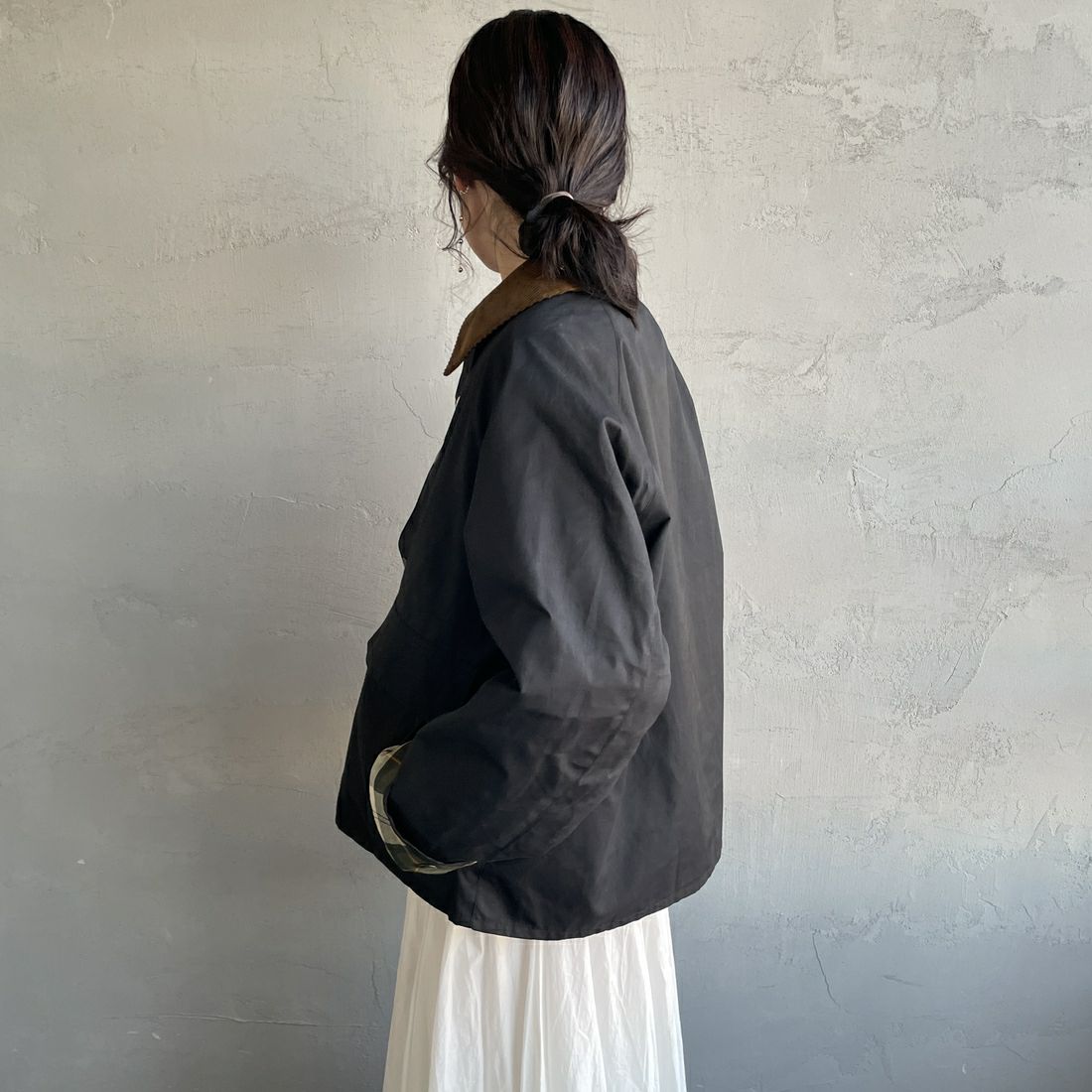 Barbour [バブアー] 別注 BORROWDALE ボロウデイルジャケット [261MCAS237-JF] KHAKI &&モデル身長：150cm 着用サイズ：34&&