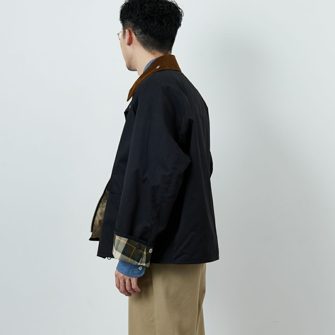 Barbour [バブアー] 別注 BORROWDALE ボロウデイルジャケット [261MCAS237-JF] BLACK &&モデル身長：168cm 着用サイズ：38&&