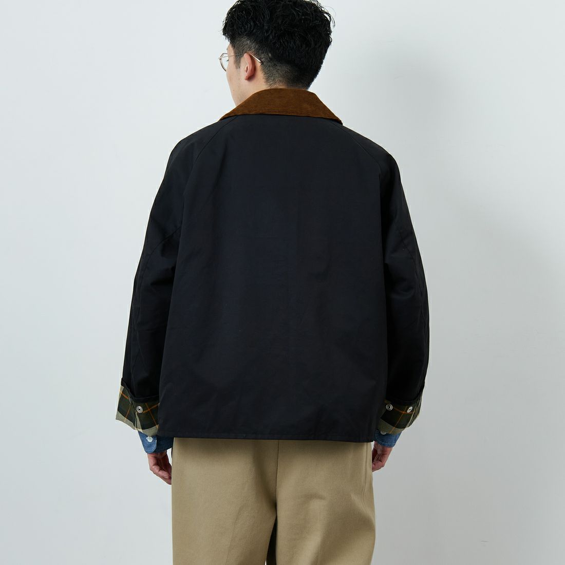 Barbour [バブアー] 別注 BORROWDALE ボロウデイルジャケット [261MCAS237-JF] BLACK &&モデル身長：168cm 着用サイズ：38&&
