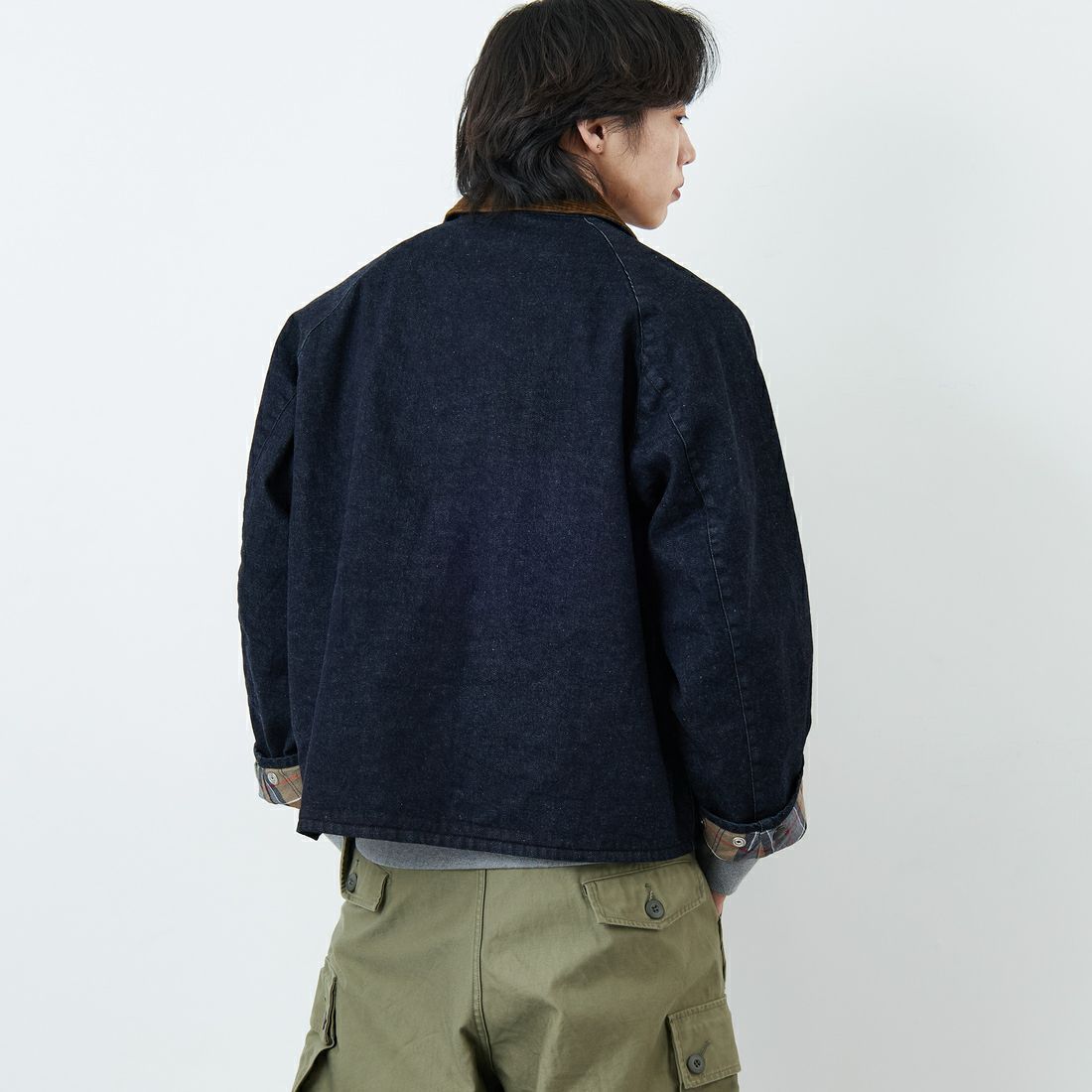 Barbour [バブアー] 別注 BORROWDALE ボロウデイルジャケット [261MCAS237-JF] DENIM &&モデル身長：179cm 着用サイズ：40&&