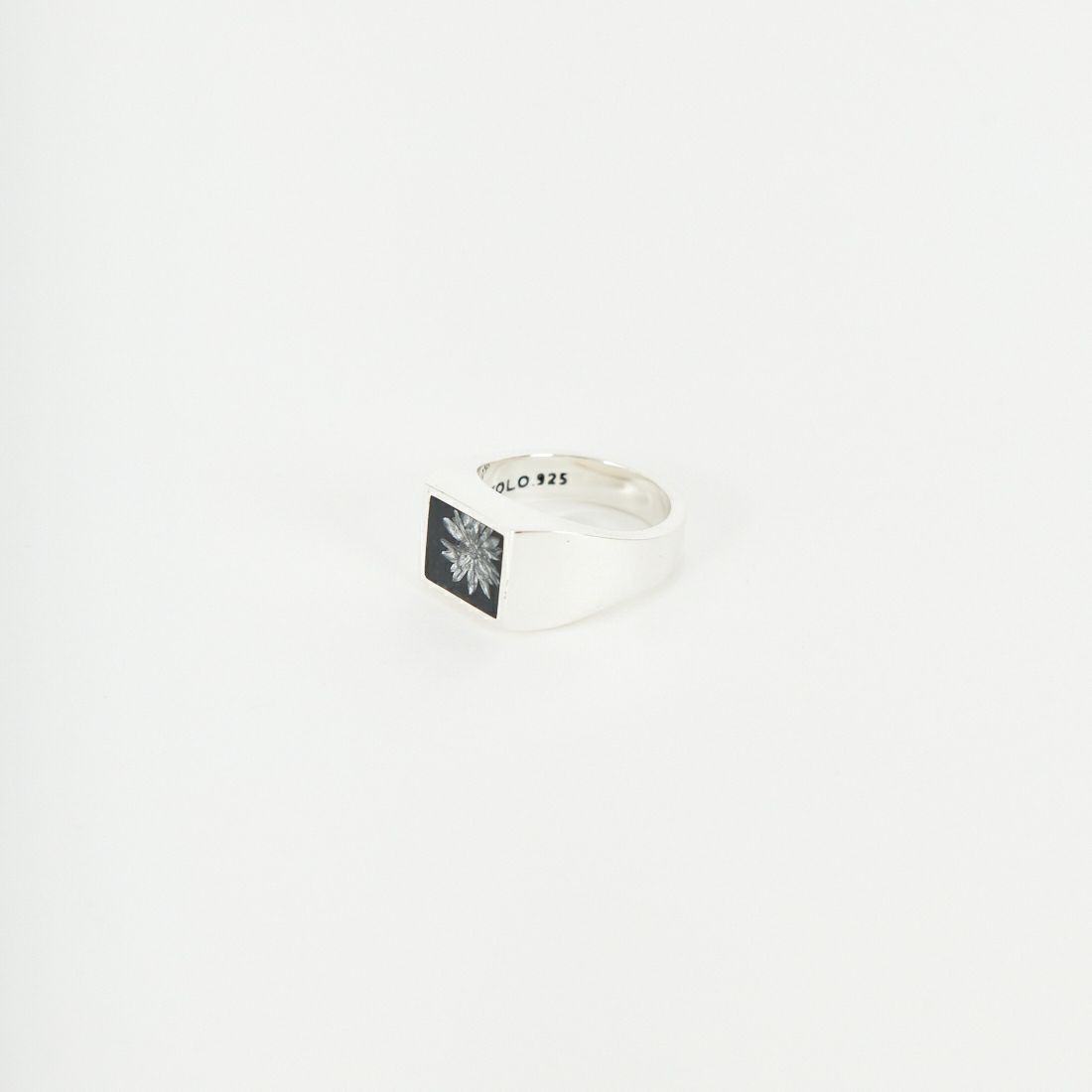 XOLO JEWELRY [ショロジュエリー] シグネットリング グレーフラワー [XOR126] SILVER