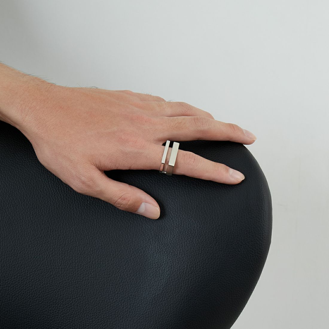 XOLO JEWELRY [ショロジュエリー] ディファレントワイズリング ウィズヘアライン [XOR123] SILVER