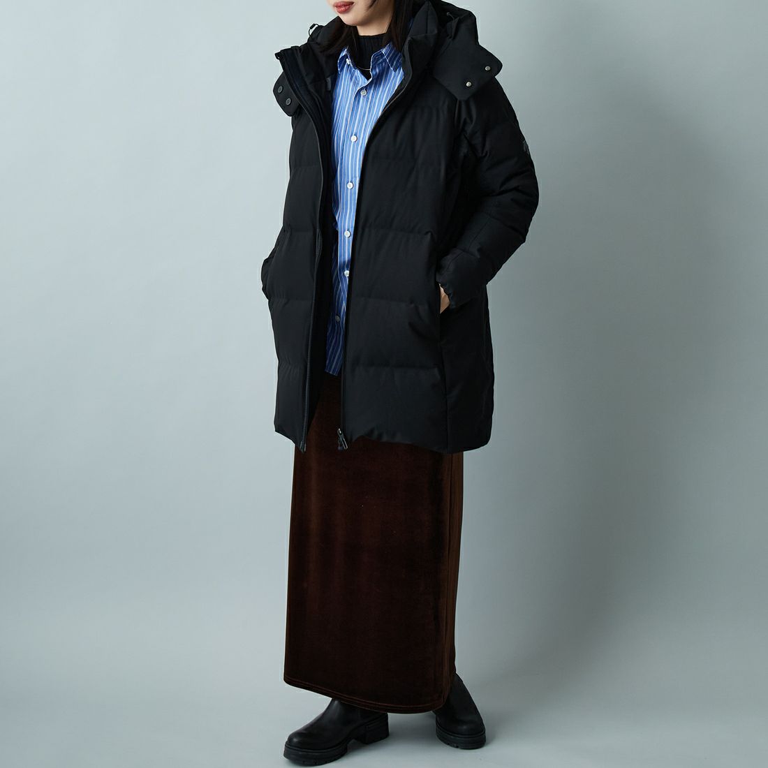 DESCENTE ALLTERRAIN [デサントオルテライン] 水沢ダウン アンカーハーフコート [DU5FDJM3L] BK00 &&モデル身長：162cm 着用サイズ：L&&