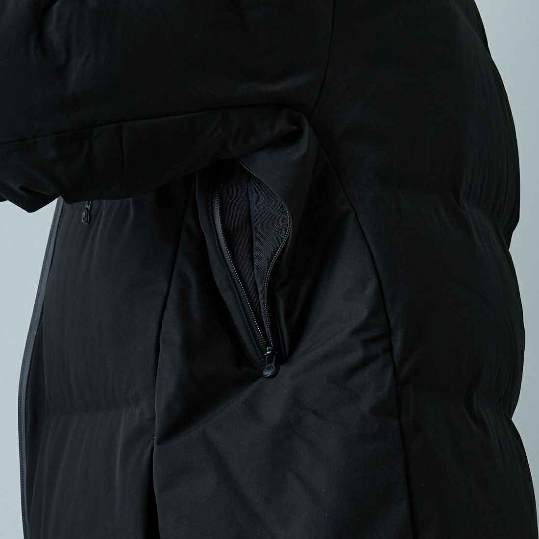 DESCENTE ALLTERRAIN [デサントオルテライン] 水沢ダウン アンカーハーフコート [DU5FDJM3L] BK00