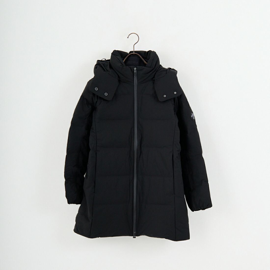 DESCENTE ALLTERRAIN [デサントオルテライン] 水沢ダウン アンカーハーフコート [DU5FDJM3L] BK00