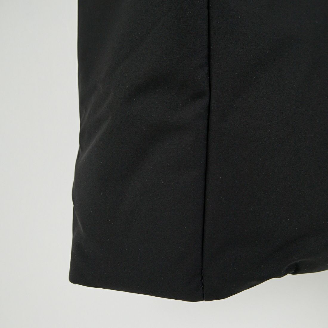 DESCENTE ALLTERRAIN [デサントオルテライン] 水沢ダウン アンカーハーフコート [DU5FDJM3L] BK00