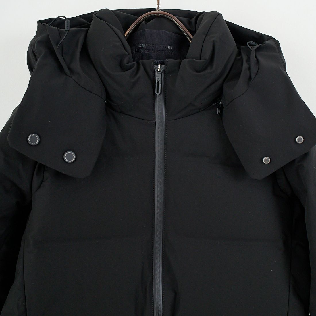 DESCENTE ALLTERRAIN [デサントオルテライン] 水沢ダウン アンカーハーフコート [DU5FDJM3L] BK00