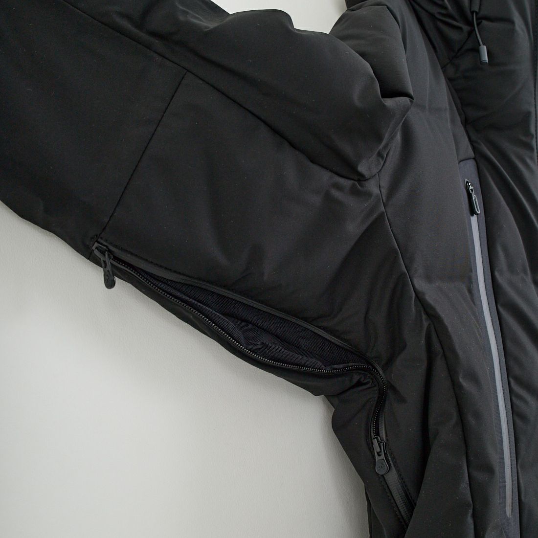 DESCENTE ALLTERRAIN [デサントオルテライン] 水沢ダウン マウンテニア [DU5FDJM1L] BK00