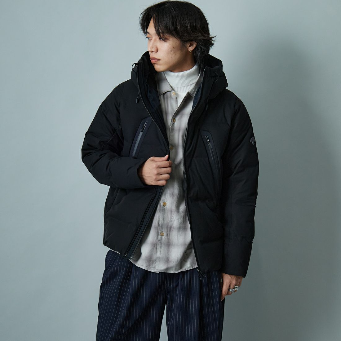 DESCENTE ALLTERRAIN [デサントオルテライン] 水沢ダウン マウンテニア [DU5FDJM1M] BK00 &&モデル身長：179cm 着用サイズ：L&&
