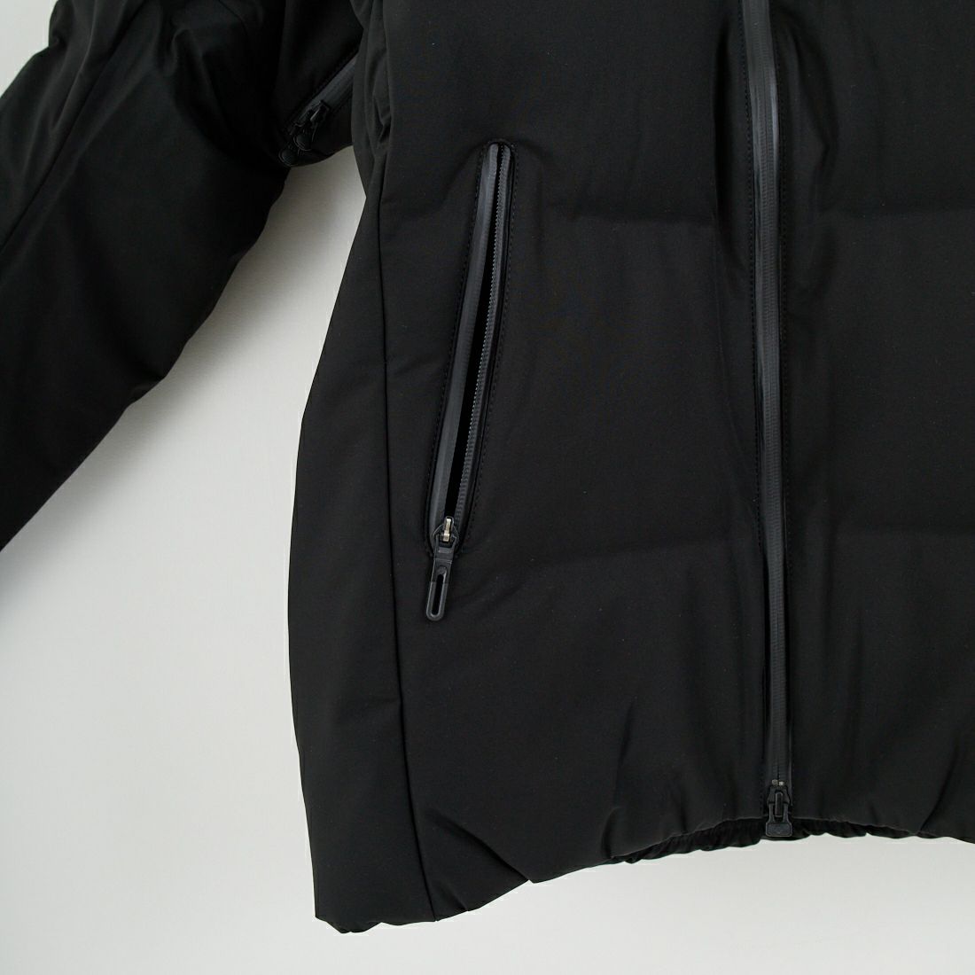 DESCENTE ALLTERRAIN [デサントオルテライン] 水沢ダウン アンカー [DU5FDJM3M] BK00