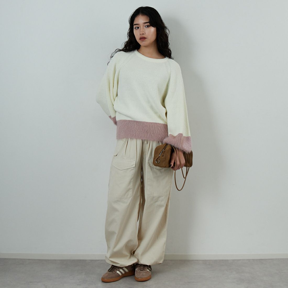 Jf Ready Made [ジェイエフレディメイド] 配色ポイントシャギーニット [986-14185] 02 ｱｲﾎﾞﾘｰ &&モデル身長：162cm 着用サイズ：F&&