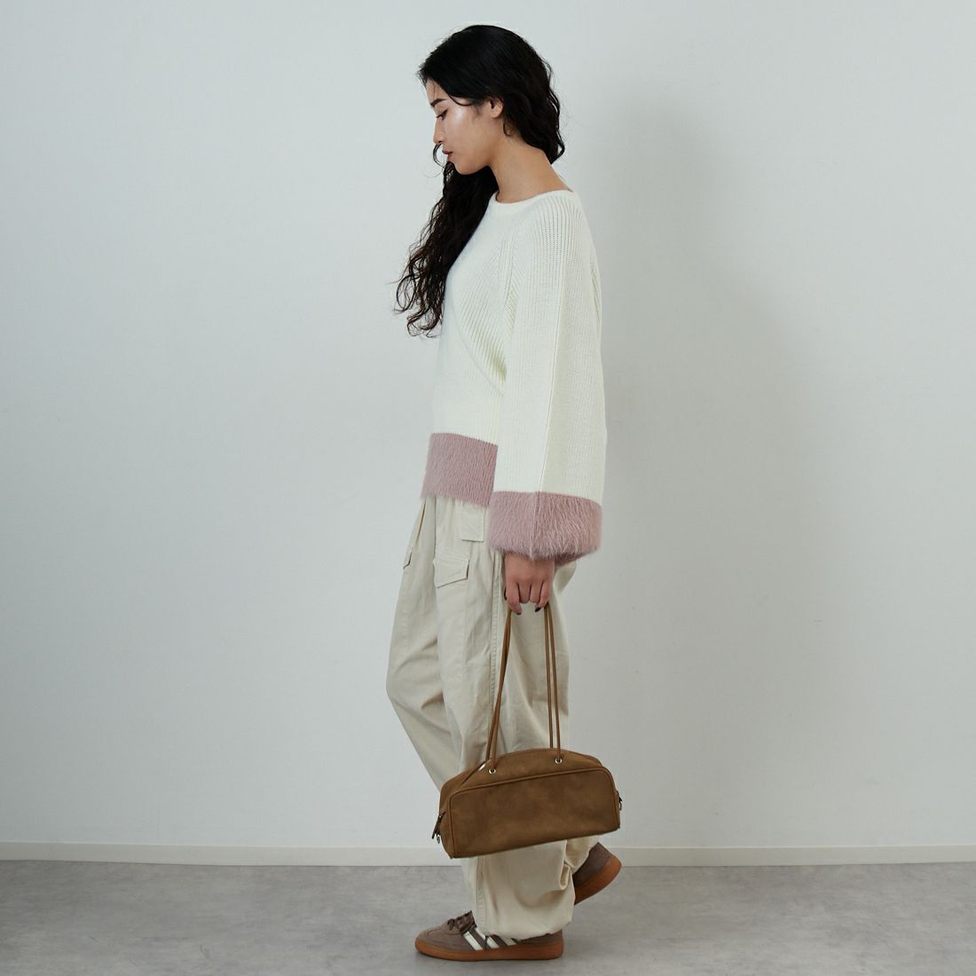 Jf Ready Made [ジェイエフレディメイド] 配色ポイントシャギーニット [986-14185] 02 ｱｲﾎﾞﾘｰ &&モデル身長：162cm 着用サイズ：F&&