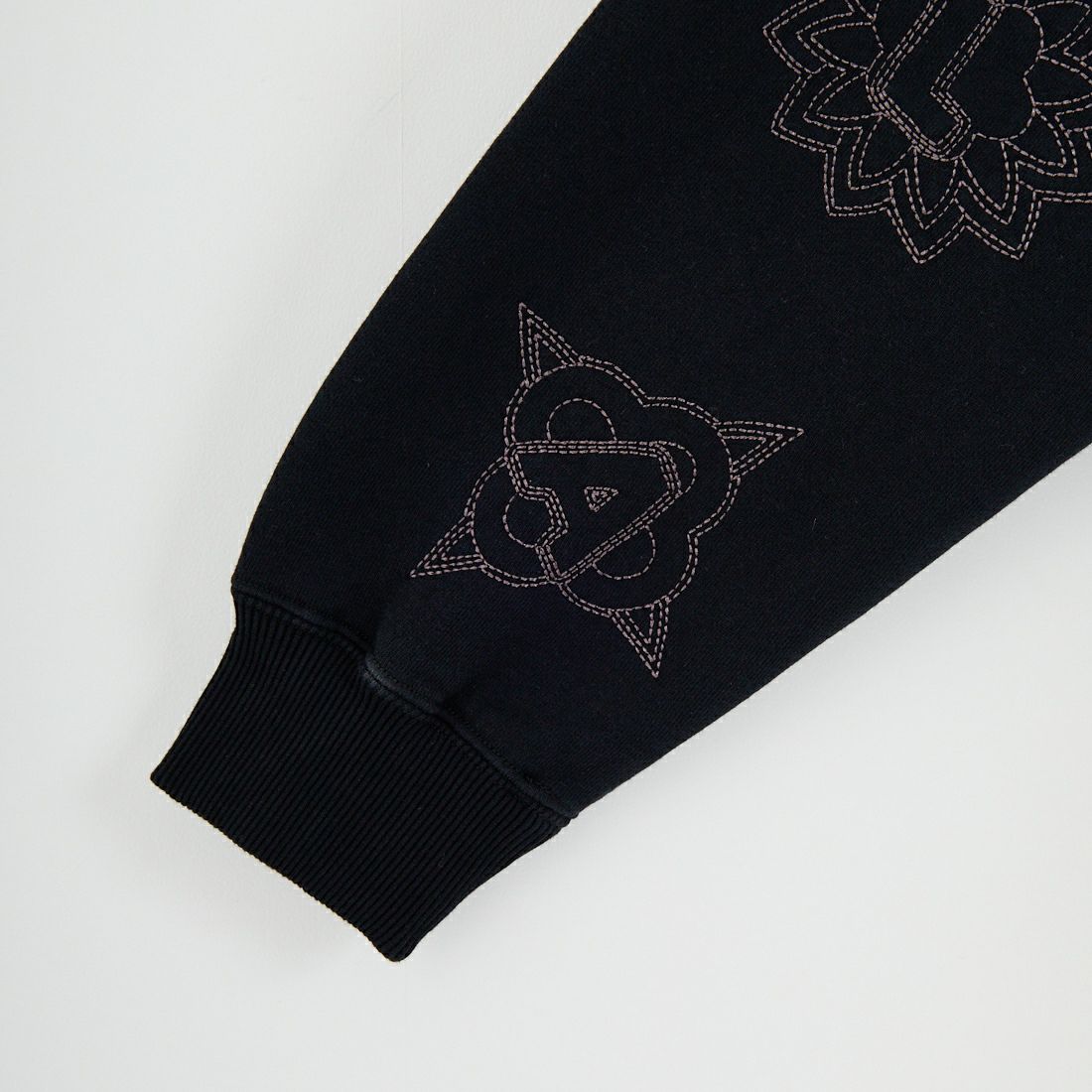 XLARGE [エクストララージ] オールオーバー刺繍ジップアップフーディ [101254012020] BLACK