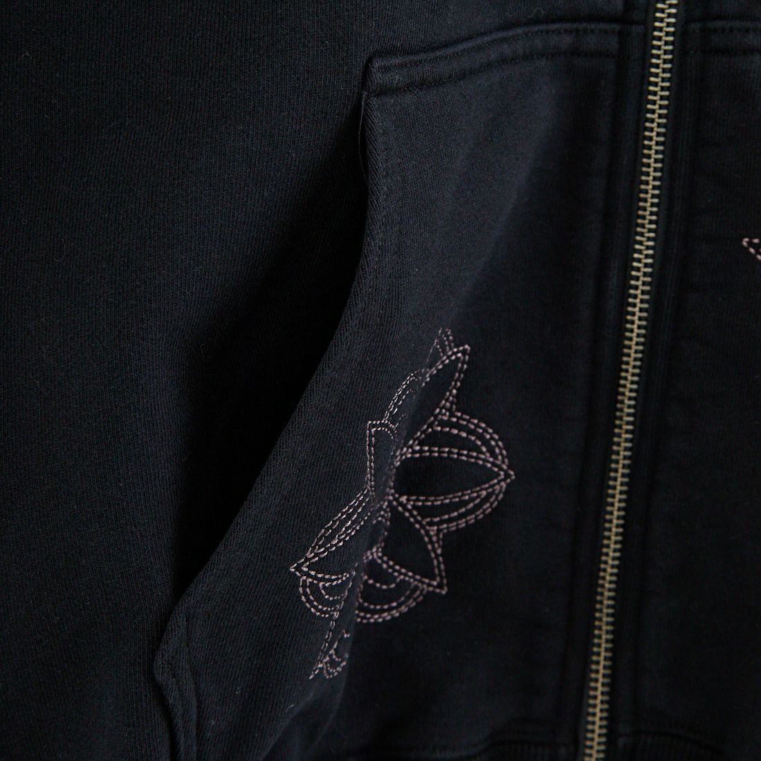 XLARGE [エクストララージ] オールオーバー刺繍ジップアップフーディ [101254012020] BLACK