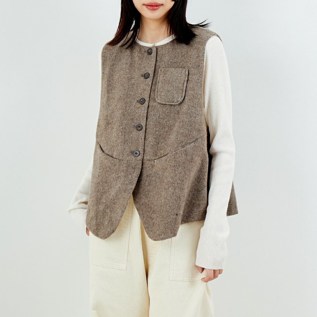 17 MOCHA&&モデル身長：162cm 着用サイズ：F&&