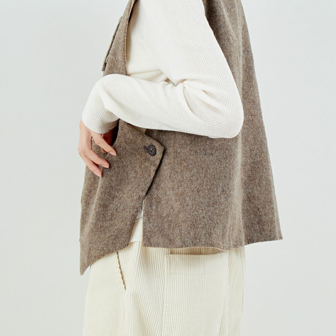 tumugu: [ツムグ] エコウールモッサベスト [TB25419] 17 MOCHA &&モデル身長：162cm 着用サイズ：F&&