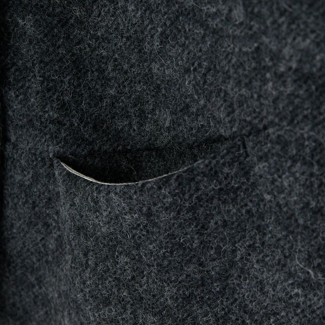 tumugu: [ツムグ] エコウールモッサベスト [TB25419] 88 CHARCOA