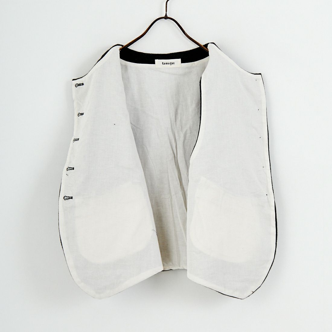 tumugu: [ツムグ] エコウールモッサベスト [TB25419] 88 CHARCOA