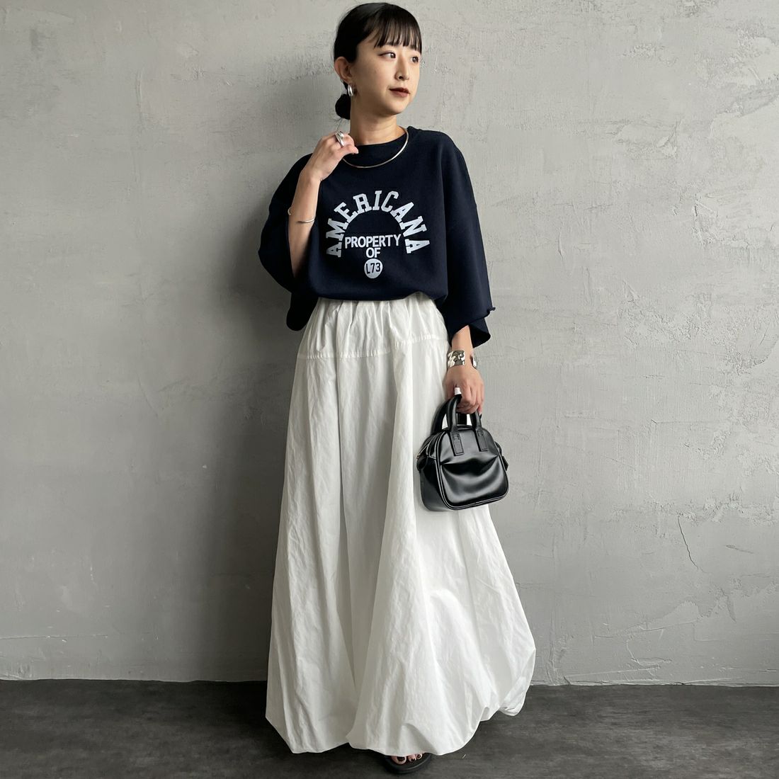 Americana × JEANS FACTORY [アメリカーナ × ジーンズファクトリー] 別注 カレッジプリント カットオフスウェット [ASO-850-1-JF] ﾈｲﾋﾞｰ &&モデル身長：150cm 着用サイズ：ONE SIZE&&