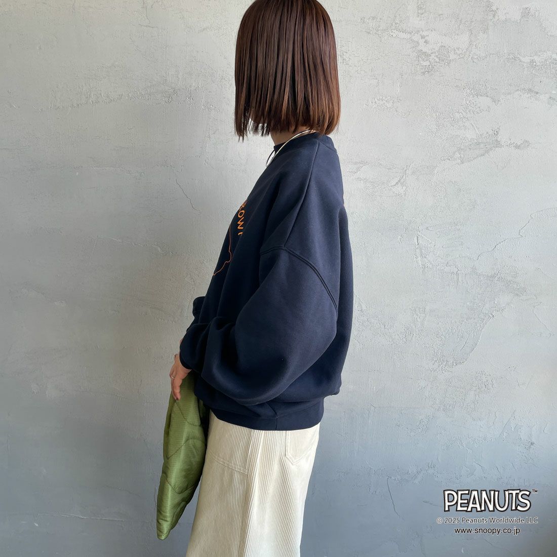 PEANUTS × JEANS FACTORY [ピーナッツ × ジーンズファクトリー] PEANUTS チャーリー・ブラウンスウェット [JFC-254-098] NAVY &&モデル身長：159cm 着用サイズ：S&&