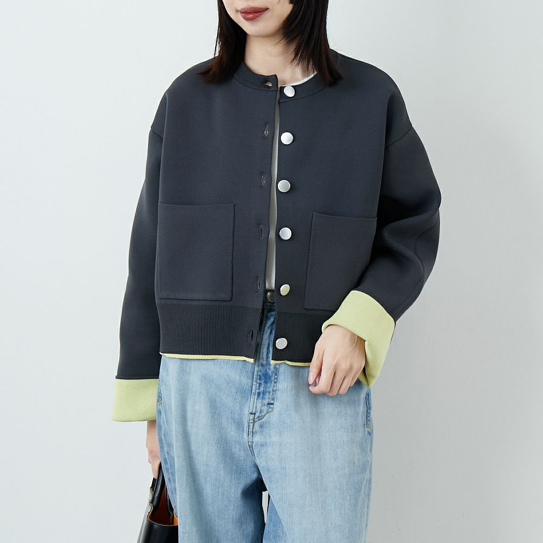 Maison de L'allure [メゾン ドゥ ラリュール] バイカラースポンディッシュニットカーディガン [M25141010] 08 CHR/YEL &&モデル身長：162cm 着用サイズ：F&&