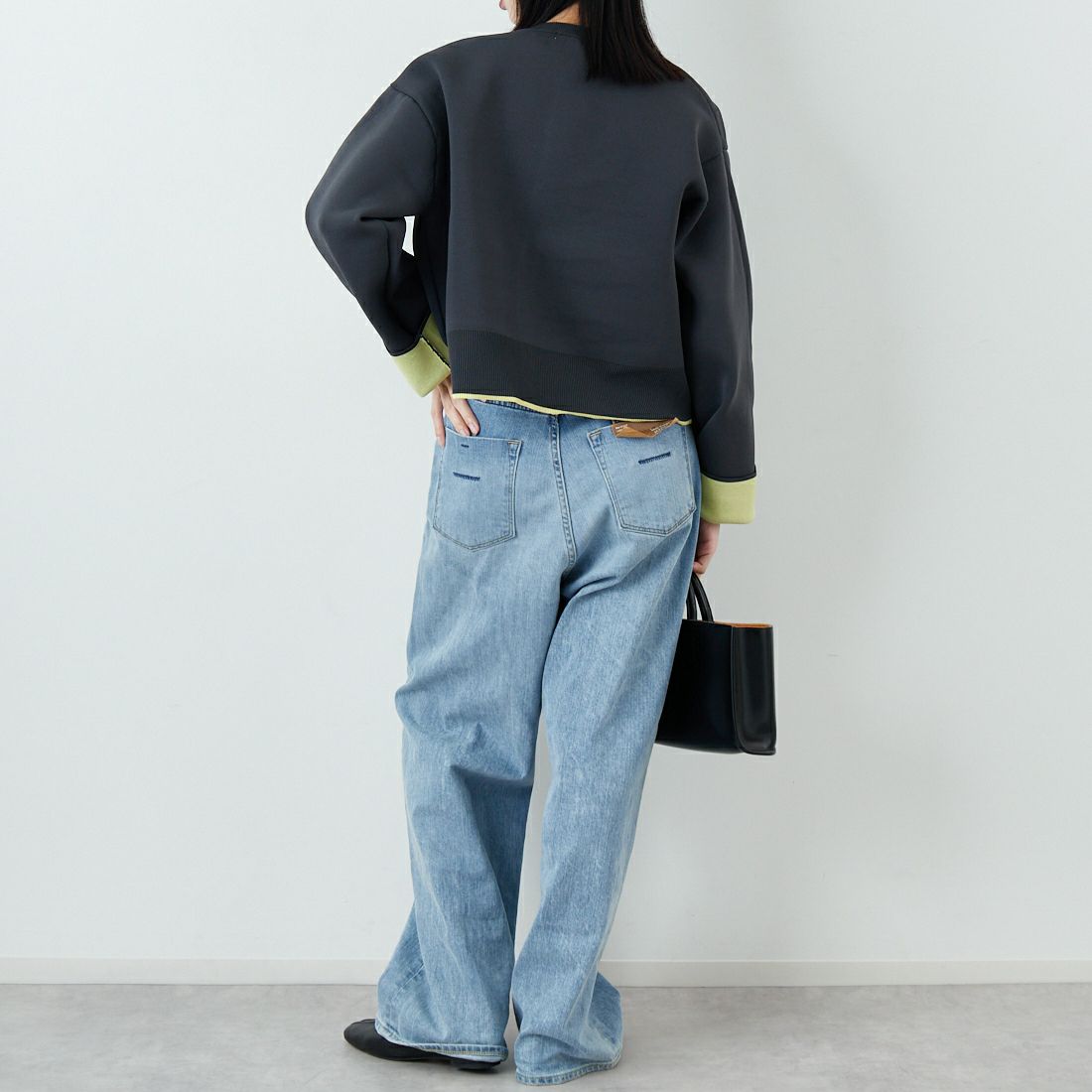 Maison de L'allure [メゾン ドゥ ラリュール] バイカラースポンディッシュニットカーディガン [M25141010] 08 CHR/YEL &&モデル身長：162cm 着用サイズ：F&&