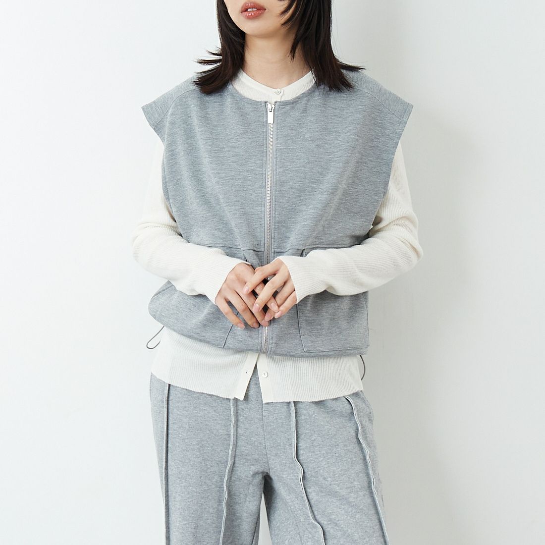 07 GRAY&&モデル身長：162cm 着用サイズ：F&&