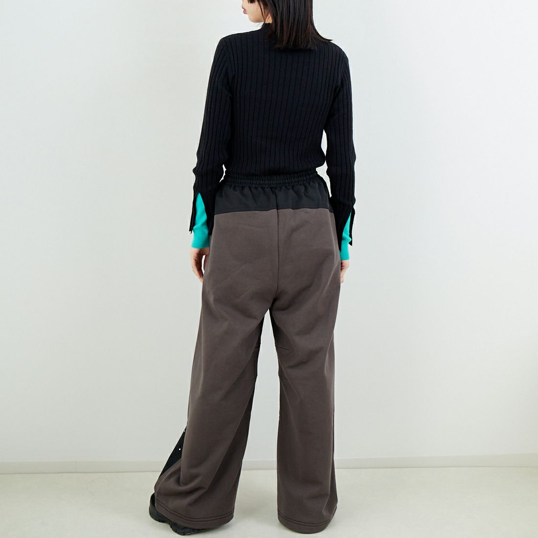 MAISON SPECIAL [メゾンスペシャル] ドッキングラインストーンイージーパンツ [21252465316] BLK &&モデル身長：162cm 着用サイズ：36&&