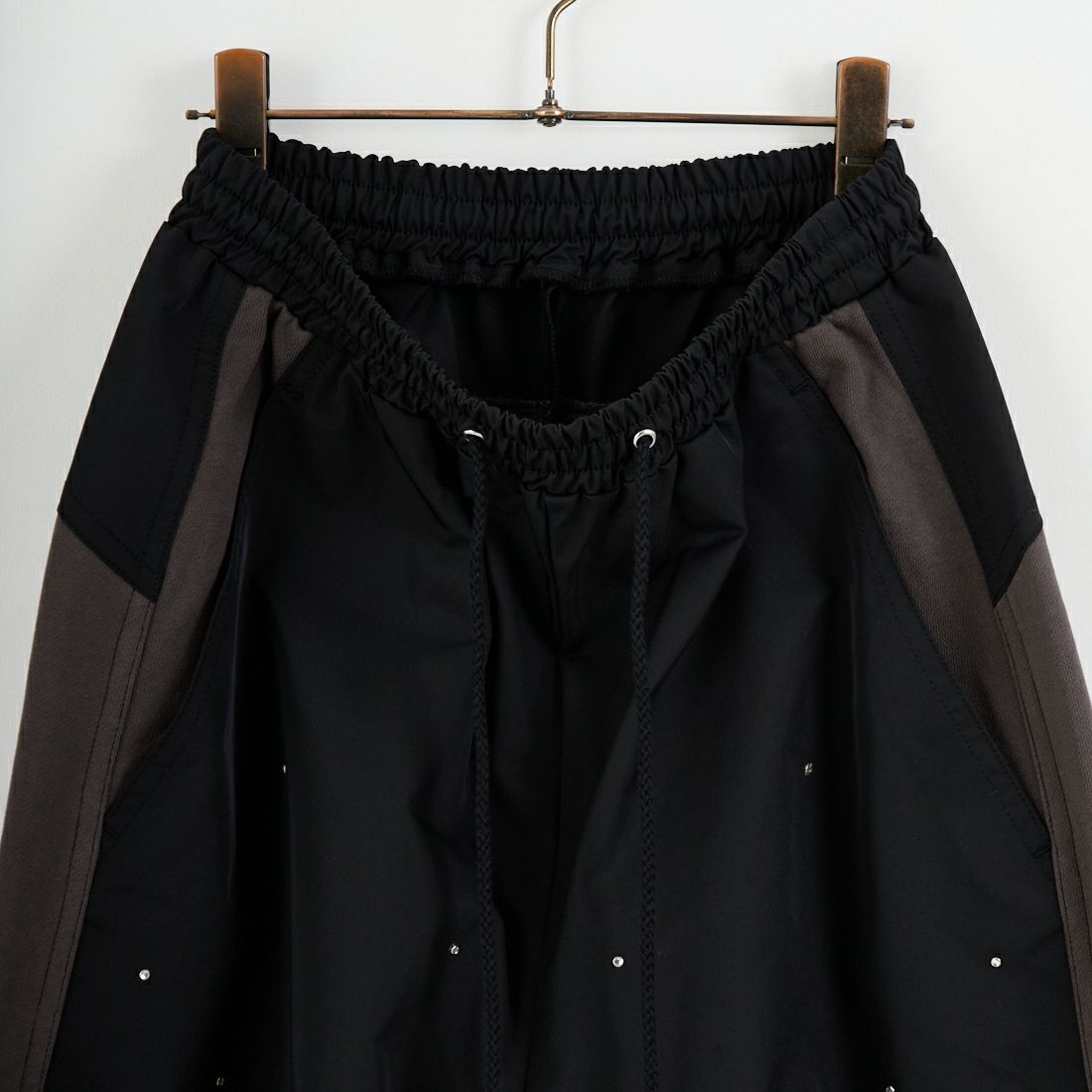 MAISON SPECIAL [メゾンスペシャル] ドッキングラインストーンイージーパンツ [21252465316] BLK