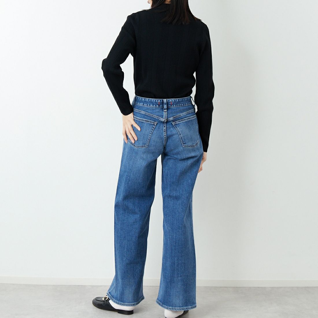 RED CARD TOKYO [レッドカード トーキョー] 35th Anniversary ワイドデニムパンツ [26W10101SMD] A-STN DARK &&モデル身長：162cm 着用サイズ：23&&