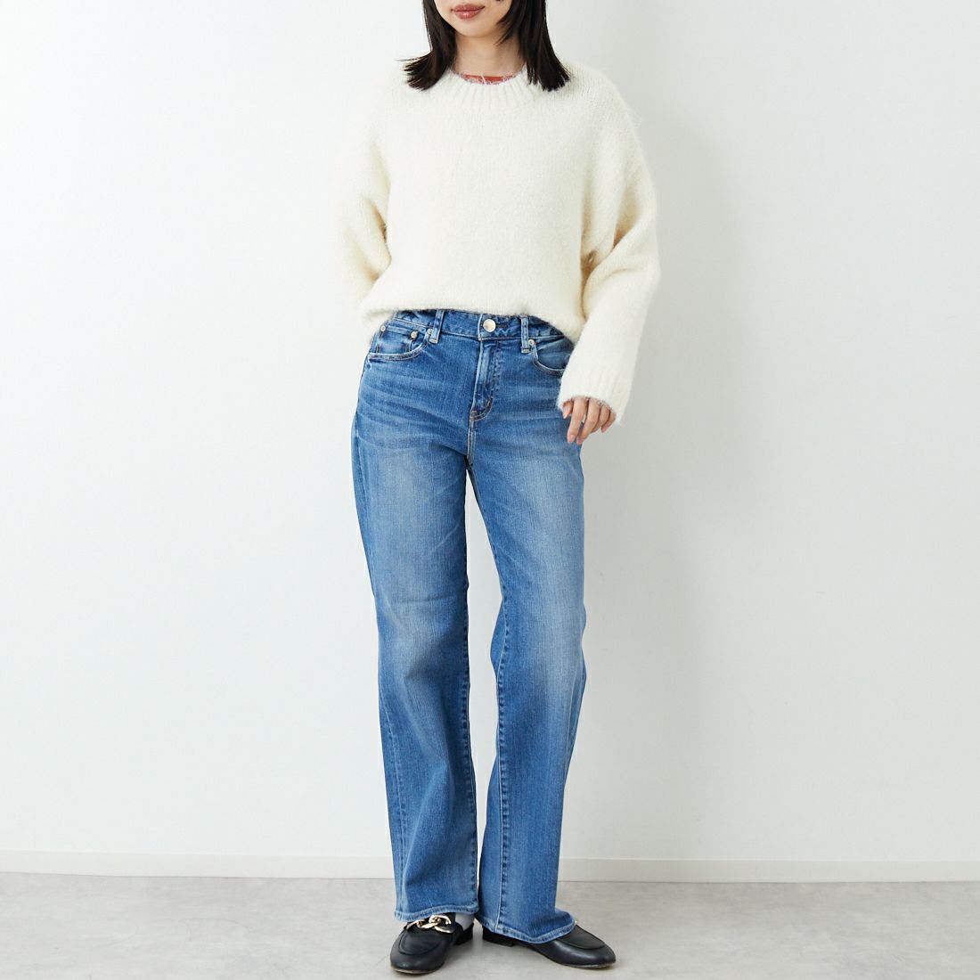 RED CARD TOKYO [レッドカード トーキョー] 35th Anniversary ストレートデニムパンツ [26W13201AVM] A-VINT MID &&モデル身長：162cm 着用サイズ：24&&