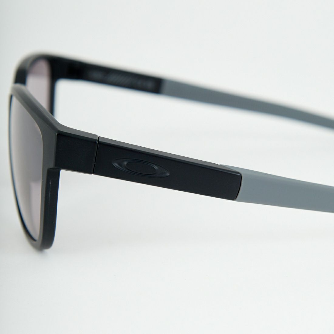 OAKLEY [オークリー] Actuator/アクチュエーター サングラス [92501157] ﾏｯﾄﾌﾞﾗｯｸ