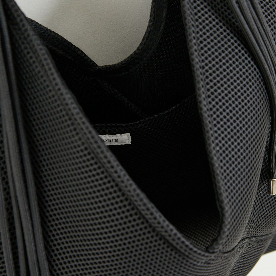 LE VERNIS [ル・ベルニ] パラコードハンドルメッシュバッグ [235-211505] ﾌﾞﾗｯｸ