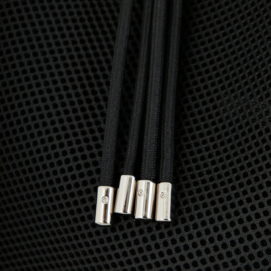 LE VERNIS [ル・ベルニ] パラコードハンドルメッシュバッグ [235-211505] ﾌﾞﾗｯｸ