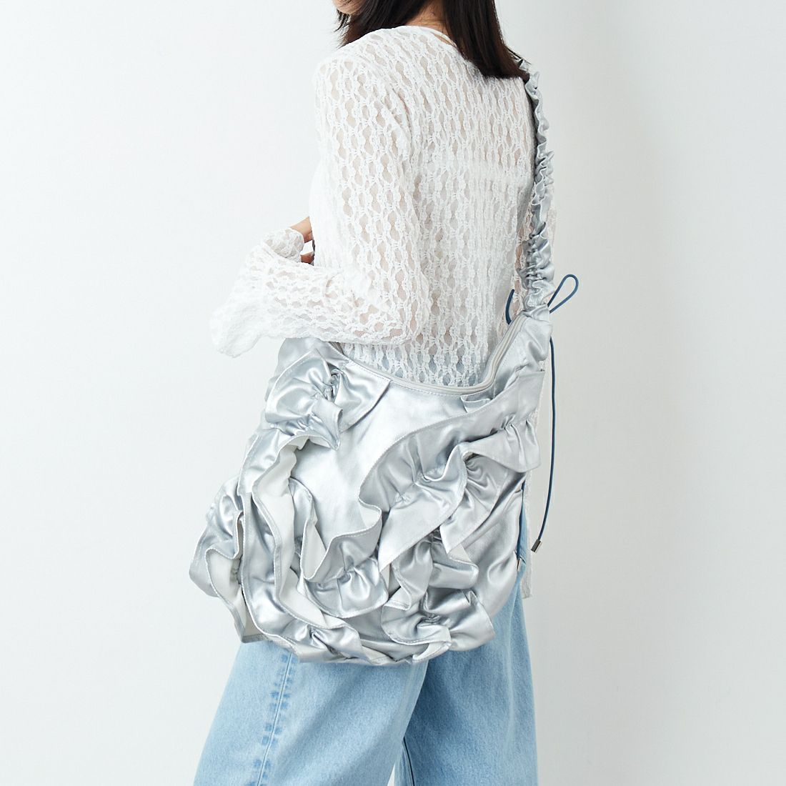 Casselini [キャセリーニ] ボリュームフリルビッグショルダーバッグ [244-110524] ｼﾙﾊﾞｰ