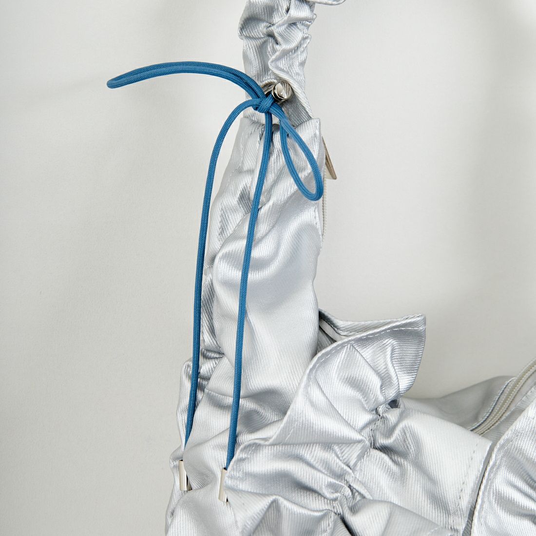 Casselini [キャセリーニ] ボリュームフリルビッグショルダーバッグ [244-110524] ｼﾙﾊﾞｰ