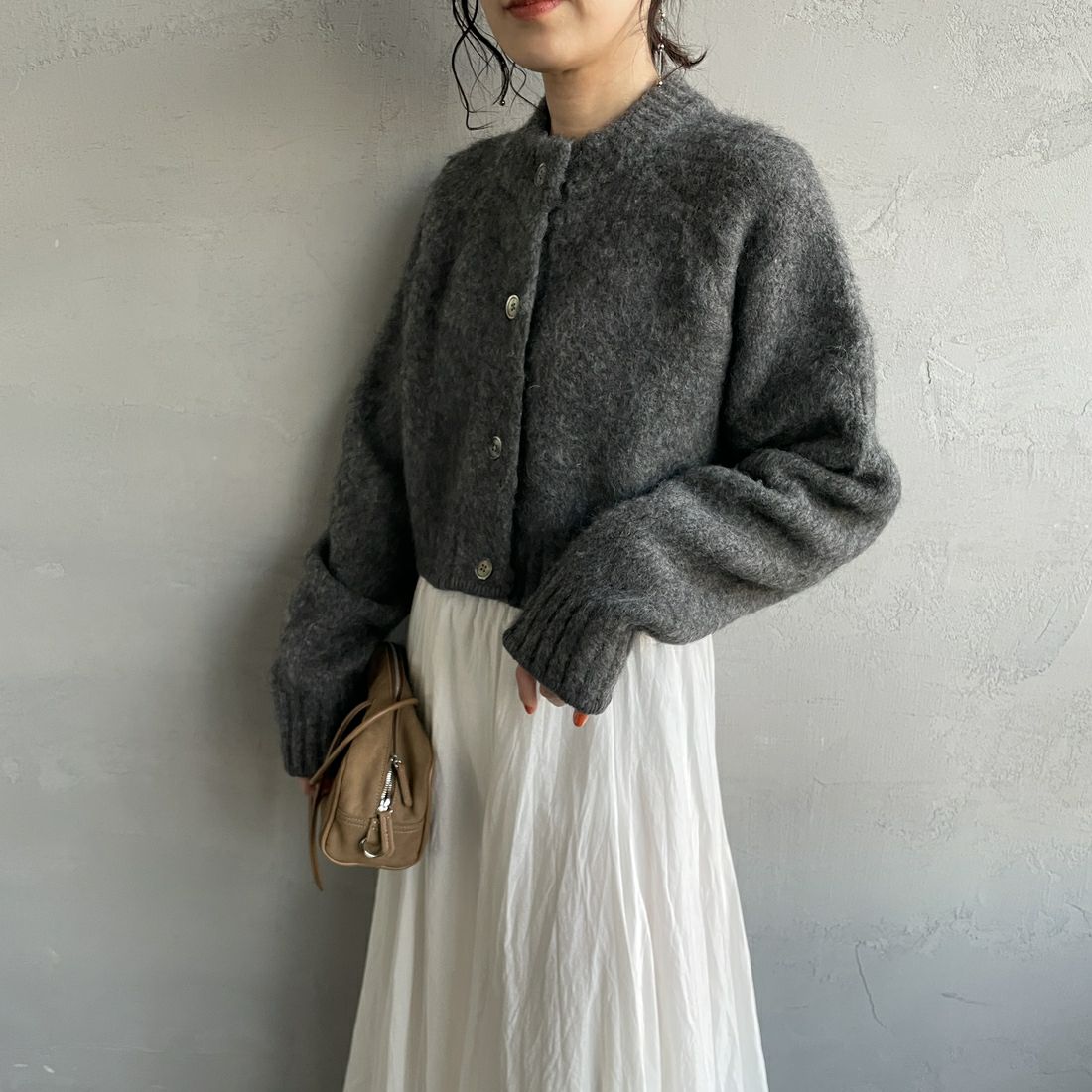 TODAYFUL [トゥデイフル] ブラッシュドニットカーディガン [12520530] C/GRY &&モデル身長：160cm 着用サイズ：F&&