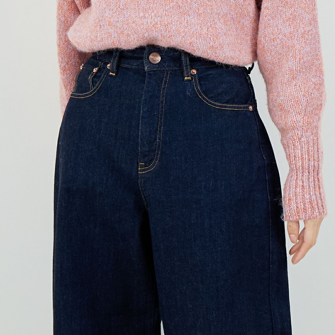 RED CARD TOKYO [レッドカード トーキョー] Montana カーブバギーデニム [12W43701BRN] BALL RINSE &&モデル身長：162cm 着用サイズ：23&&