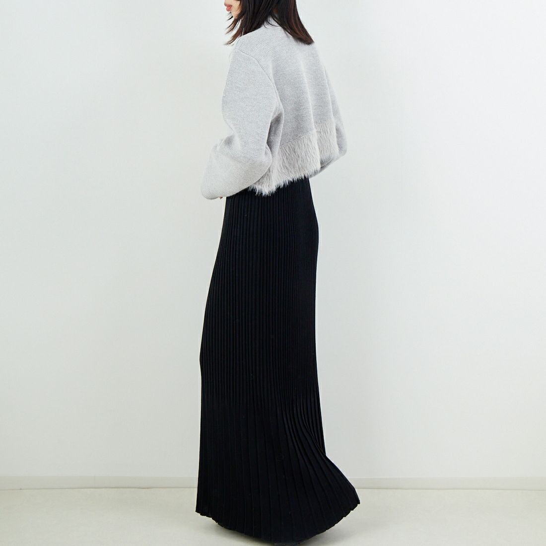 &g'aime [アンジェム] シャギー切替ショートニット [986-67028] ｸﾞﾚｰ &&モデル身長：162cm 着用サイズ：F&&