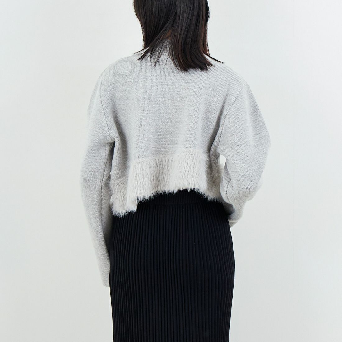 &g'aime [アンジェム] シャギー切替ショートニット [986-67028] ｸﾞﾚｰ &&モデル身長：162cm 着用サイズ：F&&