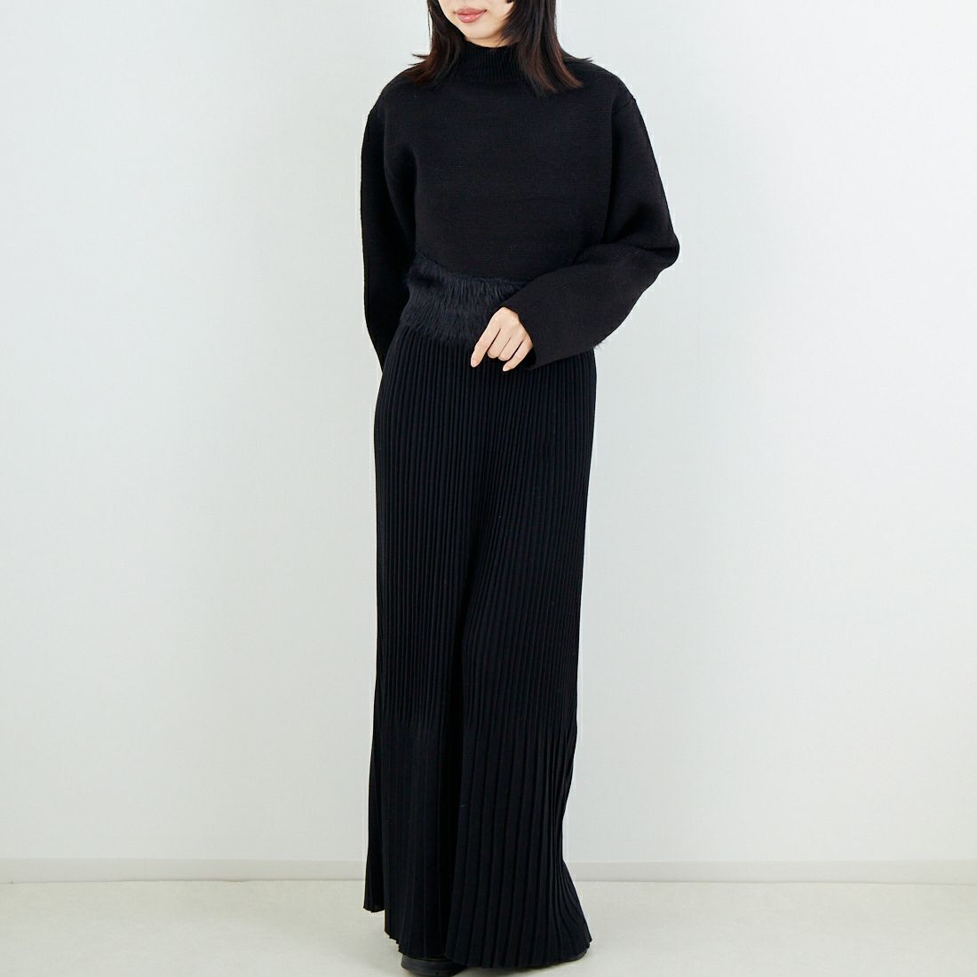 &g'aime [アンジェム] シャギー切替ショートニット [986-67028] ﾌﾞﾗｯｸ &&モデル身長：162cm 着用サイズ：F&&