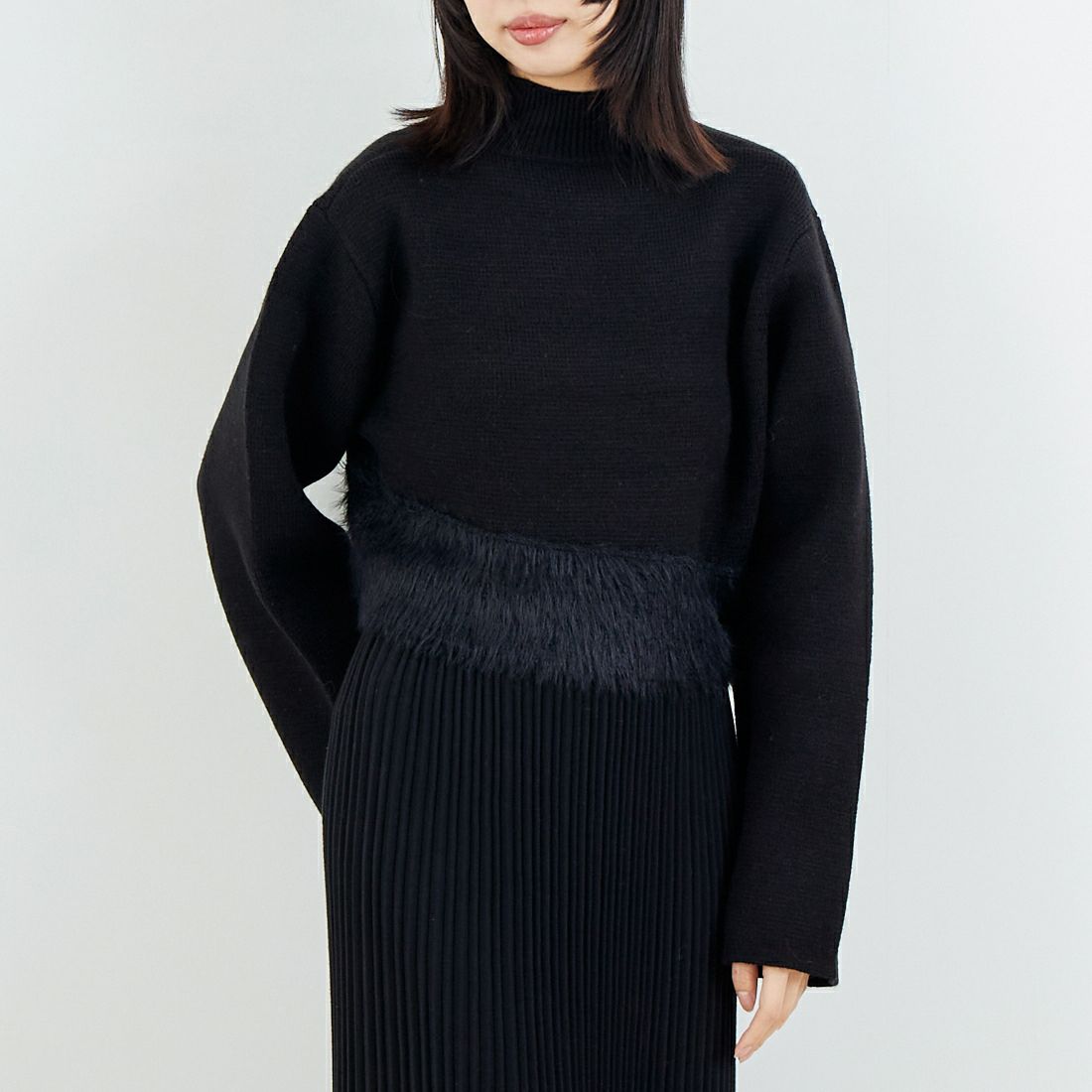 &g'aime [アンジェム] シャギー切替ショートニット [986-67028] ﾌﾞﾗｯｸ &&モデル身長：162cm 着用サイズ：F&&