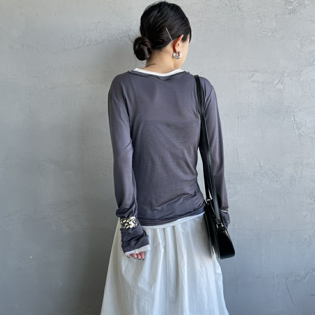 nenom [ネノム] シアーレイヤードロンT [NE26312002] 08 CHR/OFF &&モデル身長：150cm 着用サイズ：F&&