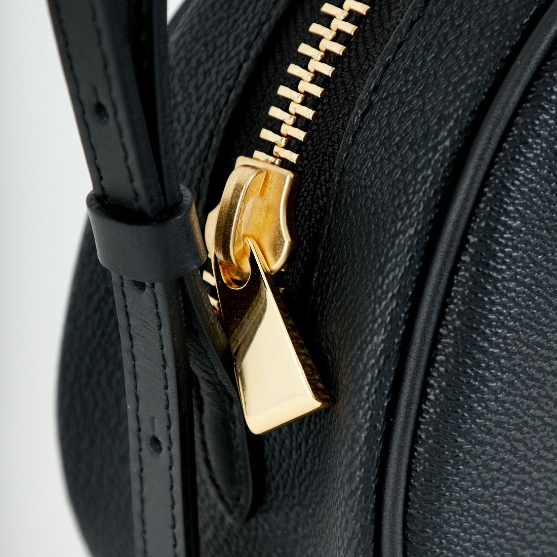 PIENI [ピエニ] MARUTA ショルダーバッグ [MARUTA] BK/BLACK