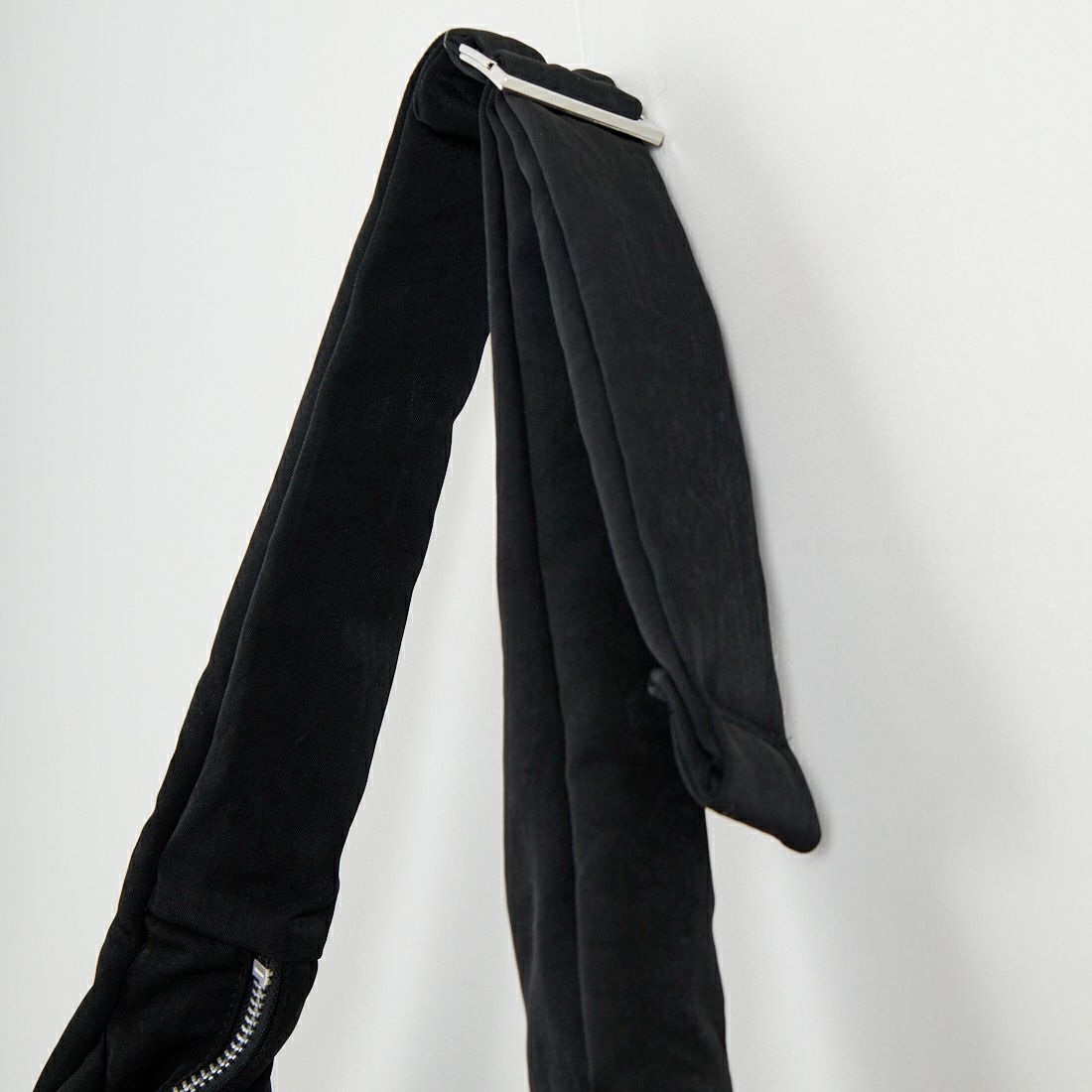 ITTI [イッチ] アニーパファービッグムーンバッグ [ITTI-BAG-120-CB] BLACK