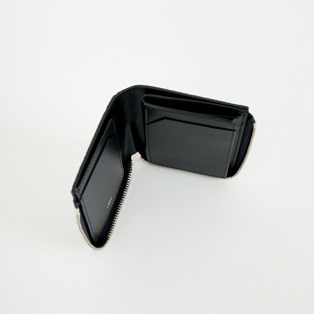 ITTI [イッチ] クリスティベリーコンパクトウォレット [ITTI-WLT-0015-D] BLACK